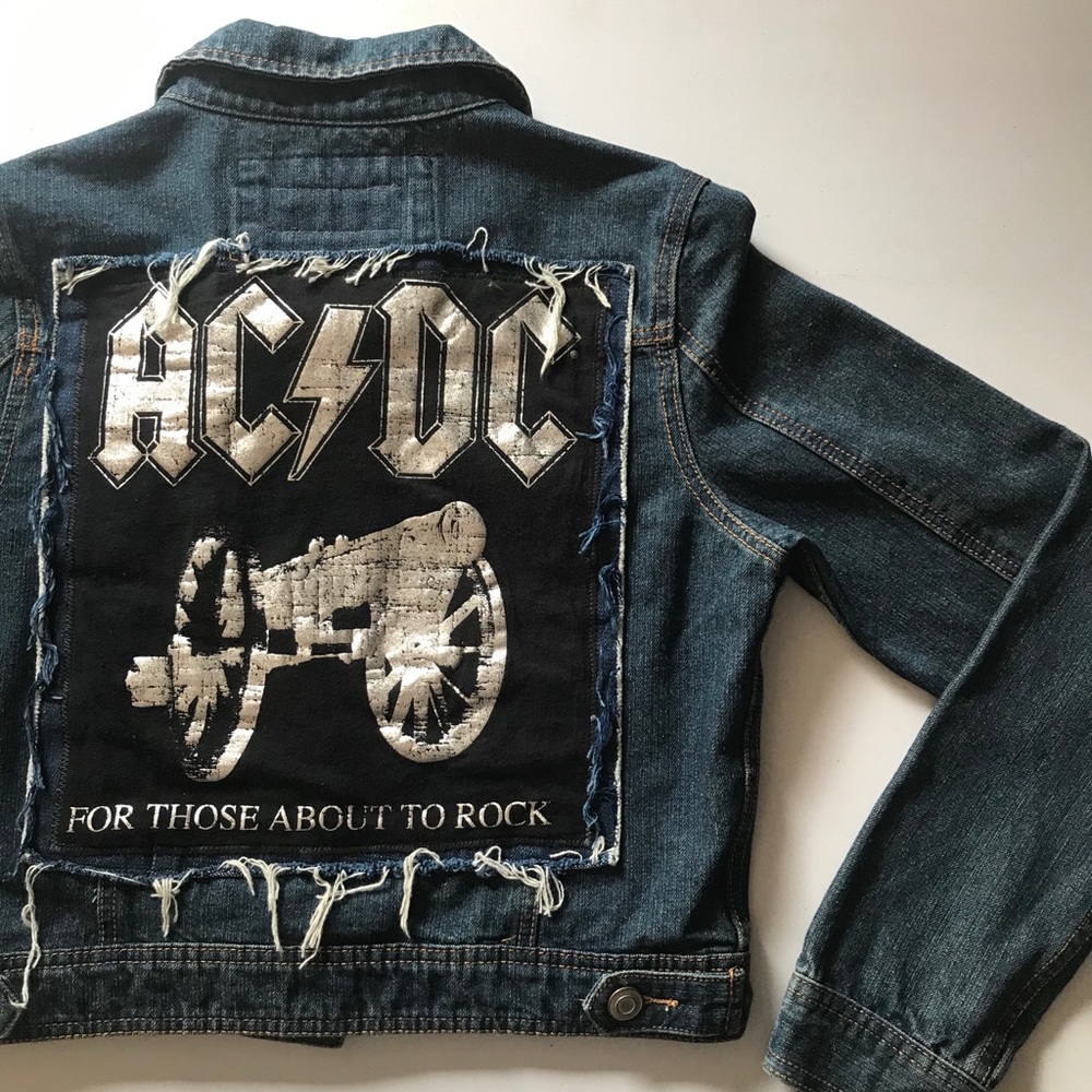 Ac ⚡️ dc cut and sew distressed jean jacket